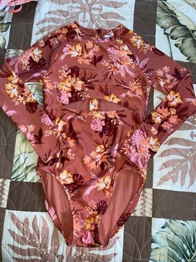 NWOT Art class Long Sleeve One-Piece Swimsuit - Rust Pink Floral
